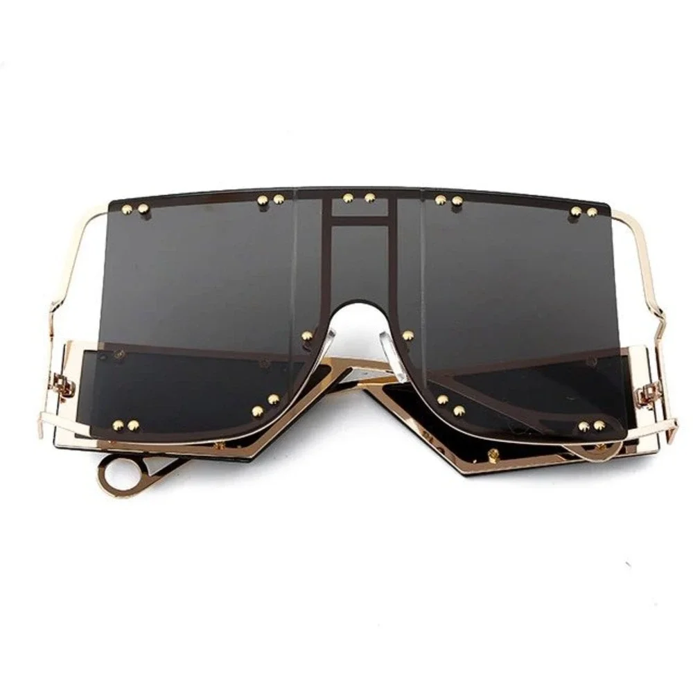 Oversized Shield Sunglasses Gold Studded Accents Fashion Statement Shades Lentes